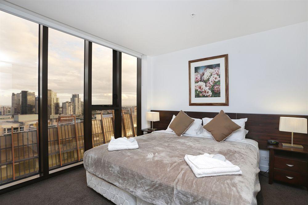 Aura On Flinders Serviced Apartments Melbourne Luaran gambar