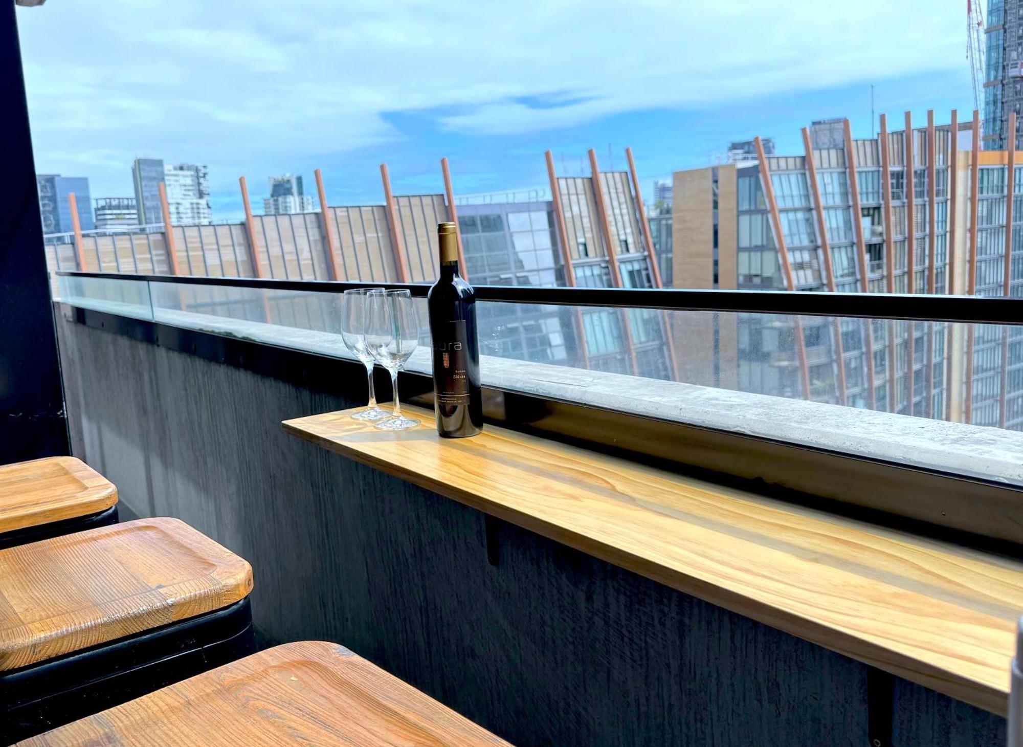 Aura On Flinders Serviced Apartments Melbourne Luaran gambar
