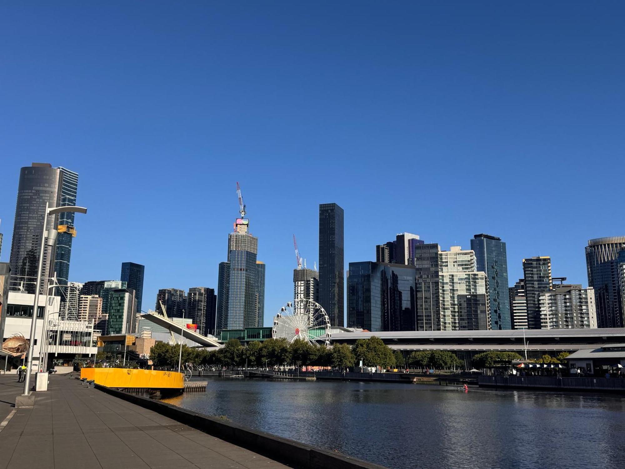 Aura On Flinders Serviced Apartments Melbourne Luaran gambar