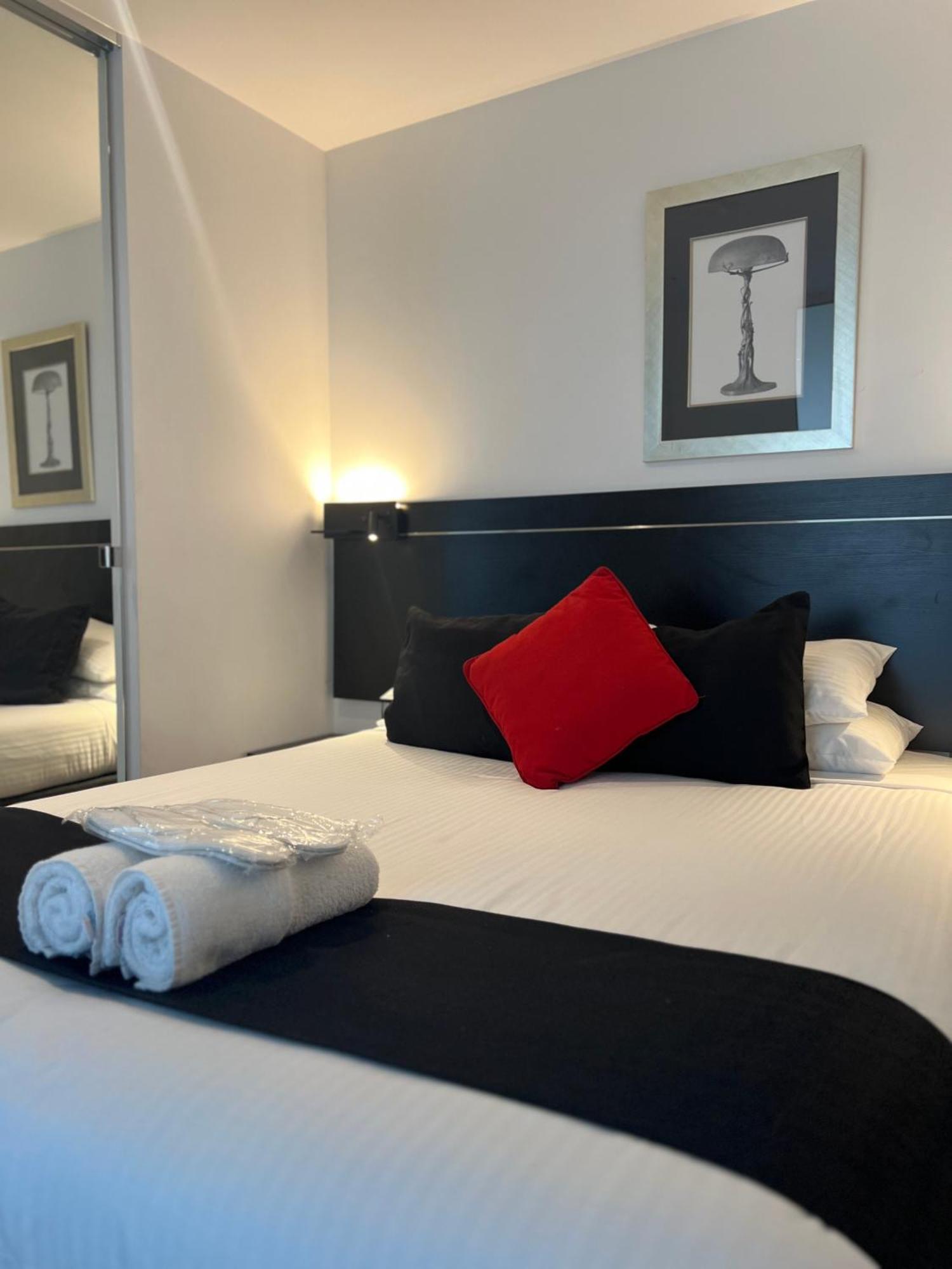 Aura On Flinders Serviced Apartments Melbourne Luaran gambar