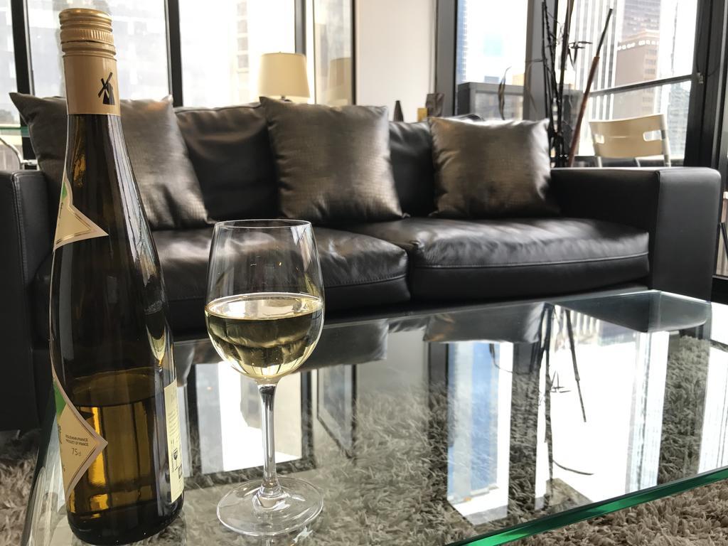 Aura On Flinders Serviced Apartments Melbourne Luaran gambar