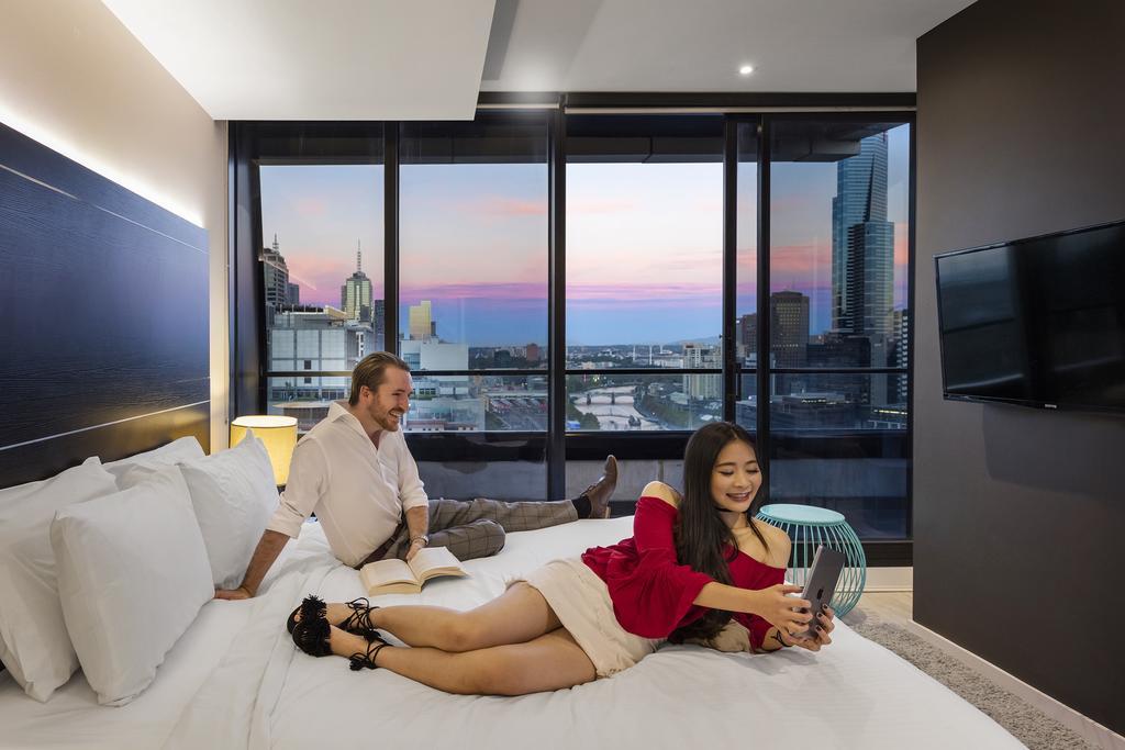 Aura On Flinders Serviced Apartments Melbourne Luaran gambar